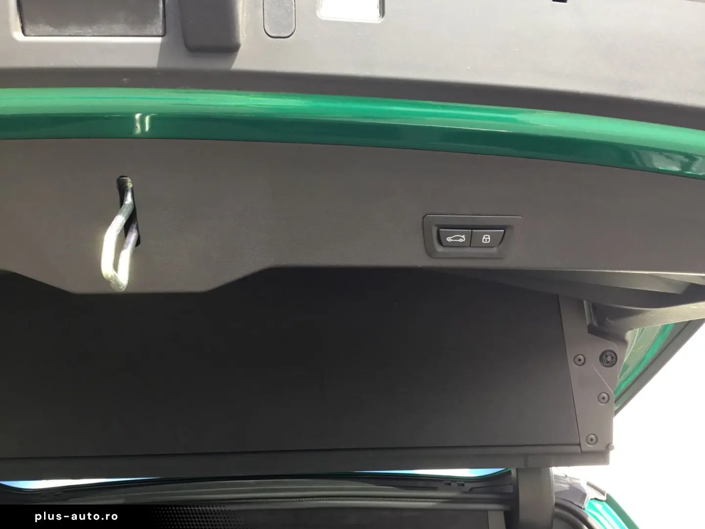 BMW XM 50e AHK ACC KAMERA HK SOUND MASSAGE