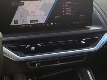 BMW XM 50e AHK ACC KAMERA HK SOUND MASSAGE