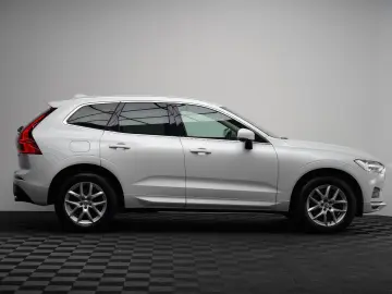 VOLVO XC60 B4 D AWD MomentumPro R-Kamera H&K PANO DAB