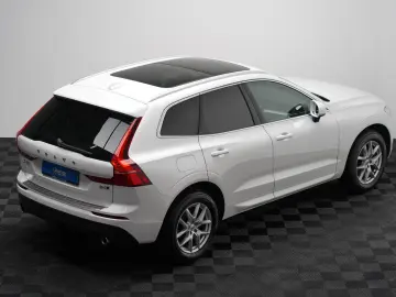 VOLVO XC60 B4 D AWD MomentumPro R-Kamera H&K PANO DAB