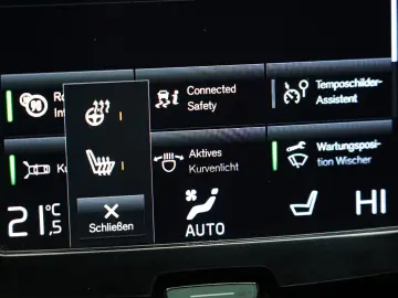 VOLVO XC60 B4 D AWD MomentumPro R-Kamera H&K PANO DAB