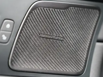 VOLVO XC60 B4 D AWD MomentumPro R-Kamera H&K PANO DAB