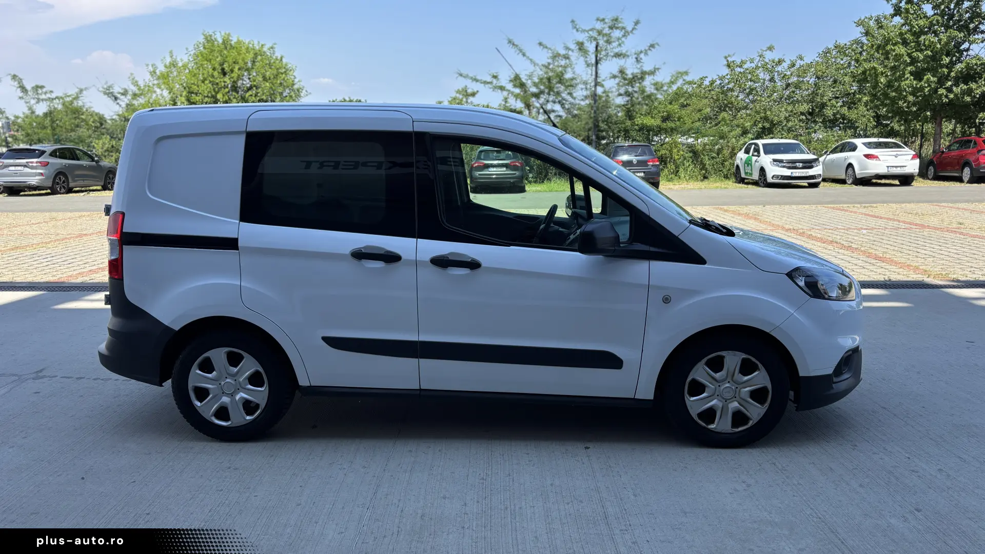 Ford Courier Tranzit 2023