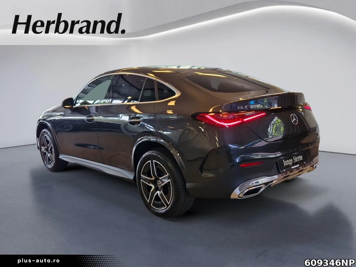 MERCEDES-BENZ GLC 300 e 4M AMG Coupé AHK DIGITAL Distronic