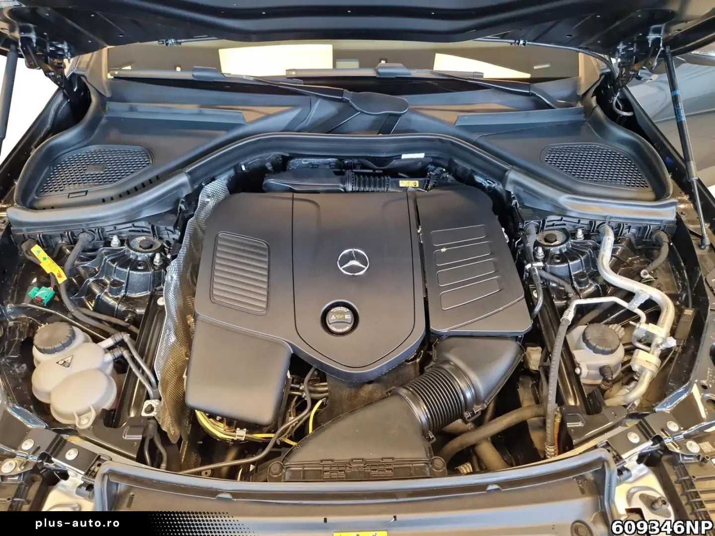 MERCEDES-BENZ GLC 300 e 4M AMG Coupé AHK DIGITAL Distronic