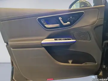 MERCEDES-BENZ GLC 300 e 4M AMG Coupé AHK DIGITAL Distronic