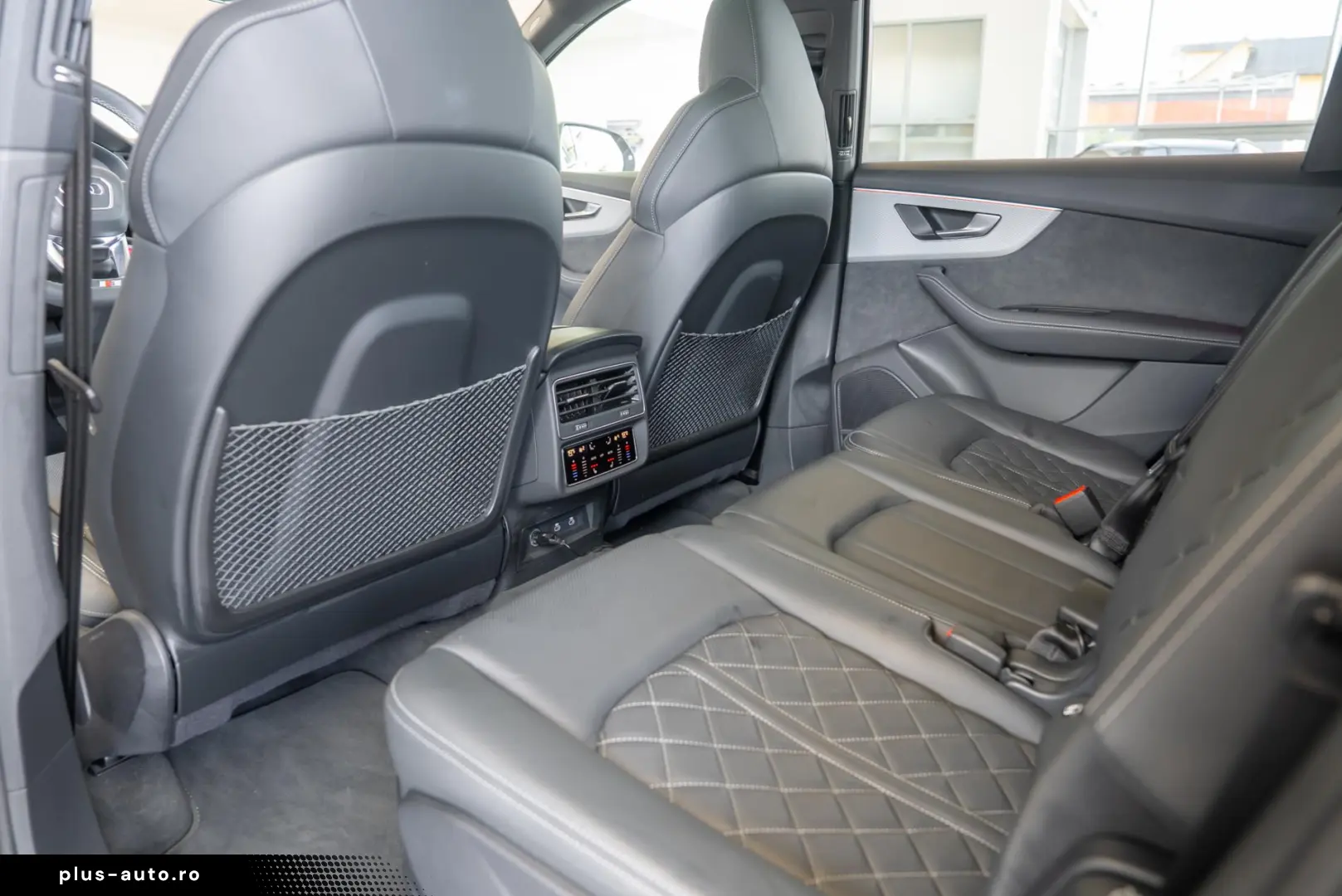Audi Q7 S line