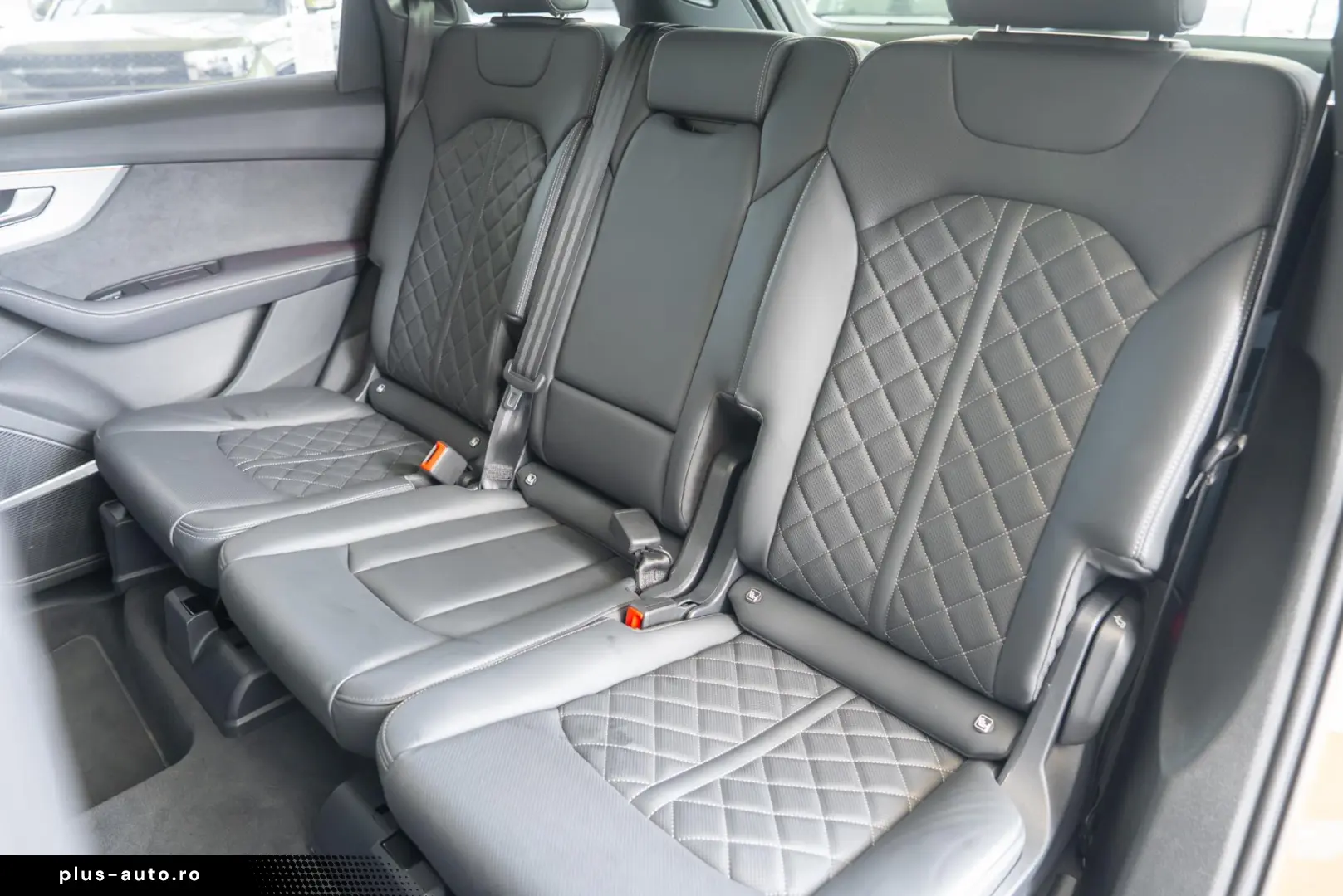 Audi Q7 S line