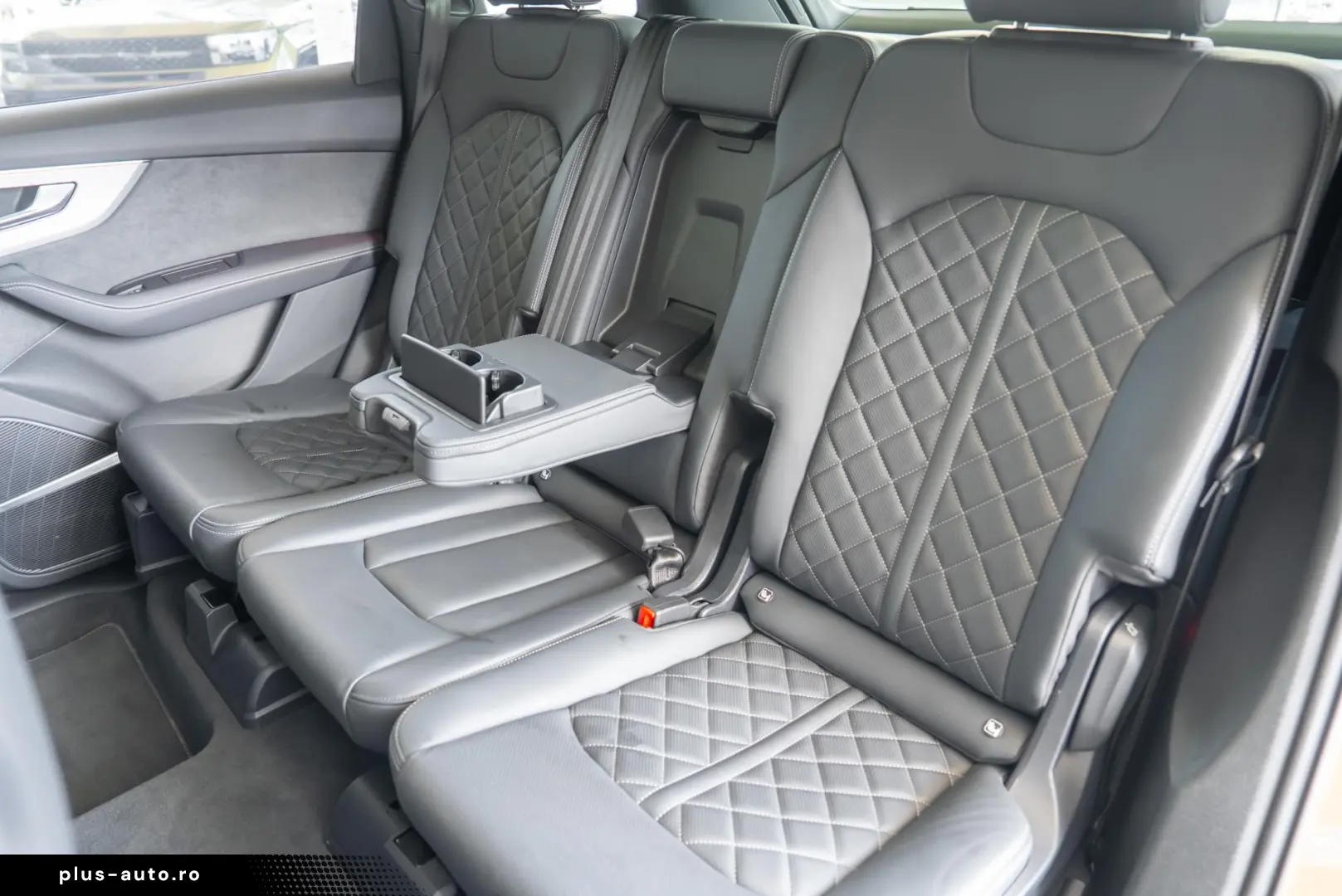 Audi Q7 S line