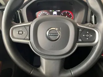 VOLVO XC60 D4 Momentum Zusätzlicher Radsatz