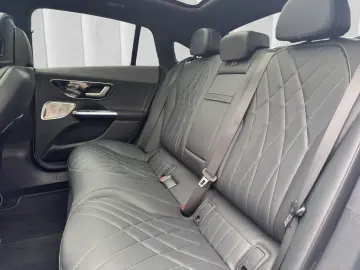 MERCEDES-BENZ EQE 300 AMG Prem  Hyperscreen Pano Air…