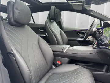 MERCEDES-BENZ EQE 300 AMG Prem  Hyperscreen Pano Air…