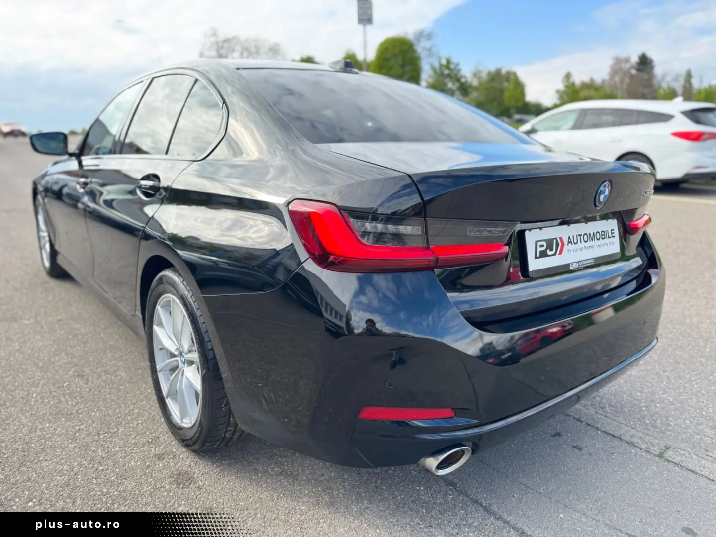 BMW 320 e Lim. Advantage Navi Live Cockpit HiFi AHK