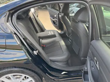 BMW 320 e Lim. Advantage Navi Live Cockpit HiFi AHK