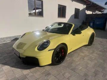 Porsche 992 911 Carrera 4 GTS Neues Modell