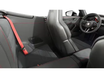 Porsche 992 Carrera 4 GTS Cabriolet Lift Bose