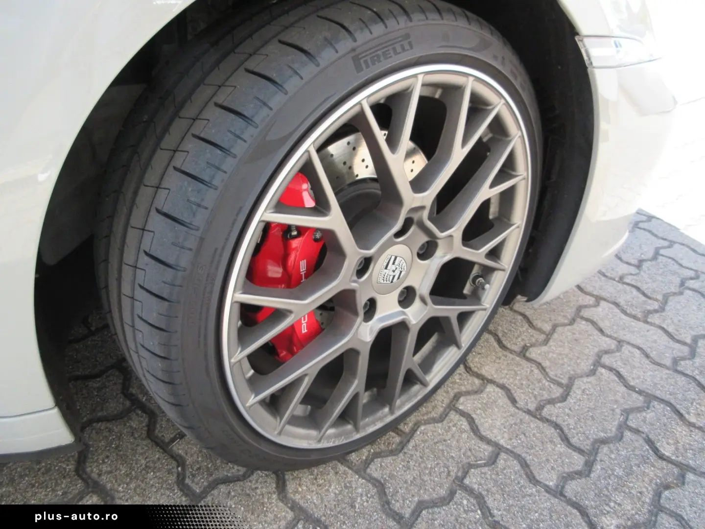 PORSCHE 992 Carrera 3.0S 4S TOPAUSSTATTUNG