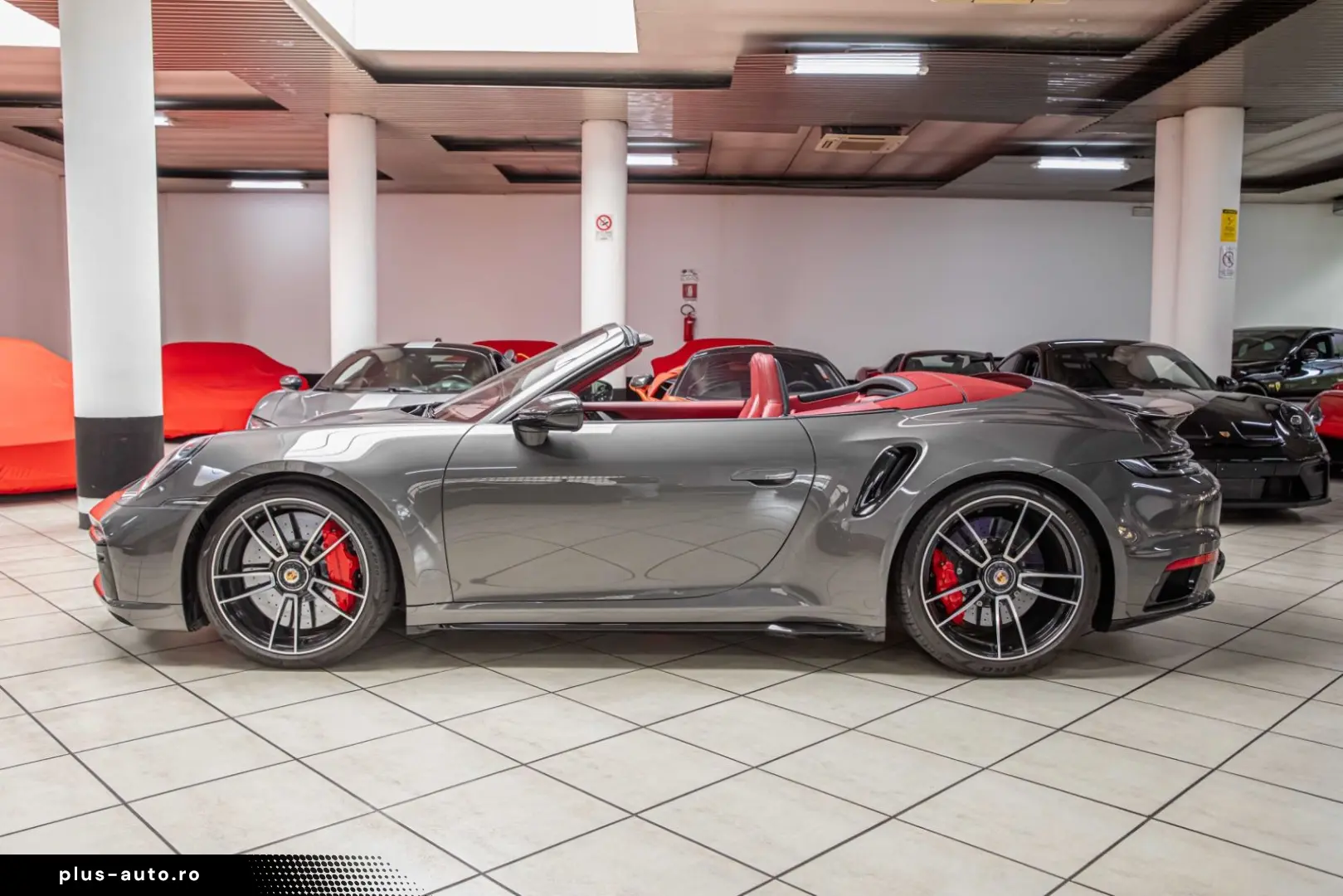 PORSCHE 992 Turbo S Cabriolet LIFT AKRAPOVIC PLDS  BOSE