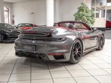 PORSCHE 992 Turbo S Cabriolet LIFT AKRAPOVIC PLDS  BOSE