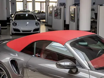 PORSCHE 992 Turbo S Cabriolet LIFT AKRAPOVIC PLDS  BOSE