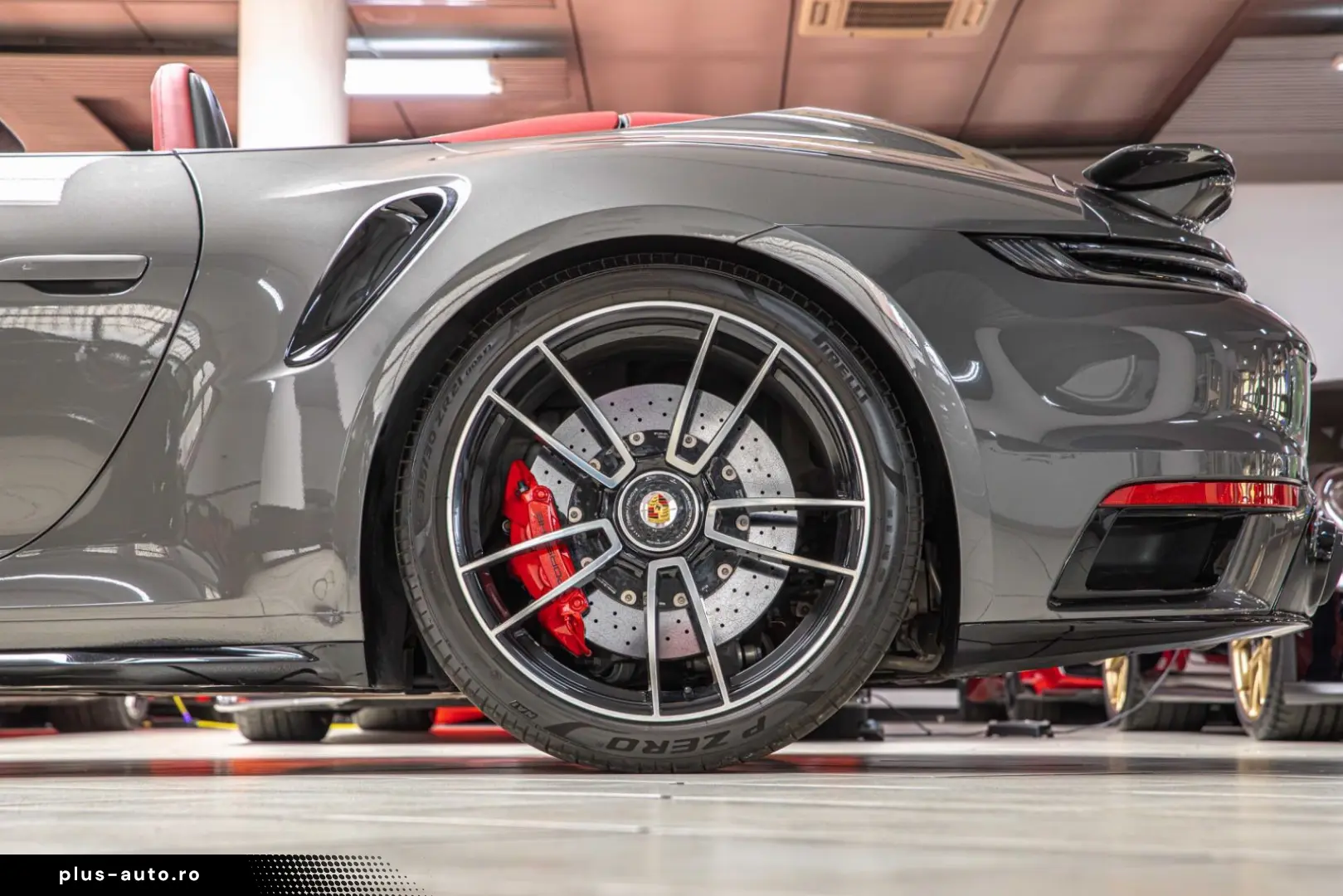 PORSCHE 992 Turbo S Cabriolet LIFT AKRAPOVIC PLDS  BOSE