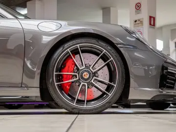 PORSCHE 992 Turbo S Cabriolet LIFT AKRAPOVIC PLDS  BOSE