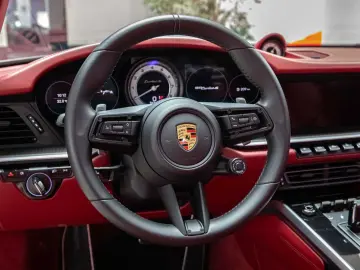 PORSCHE 992 Turbo S Cabriolet LIFT AKRAPOVIC PLDS  BOSE
