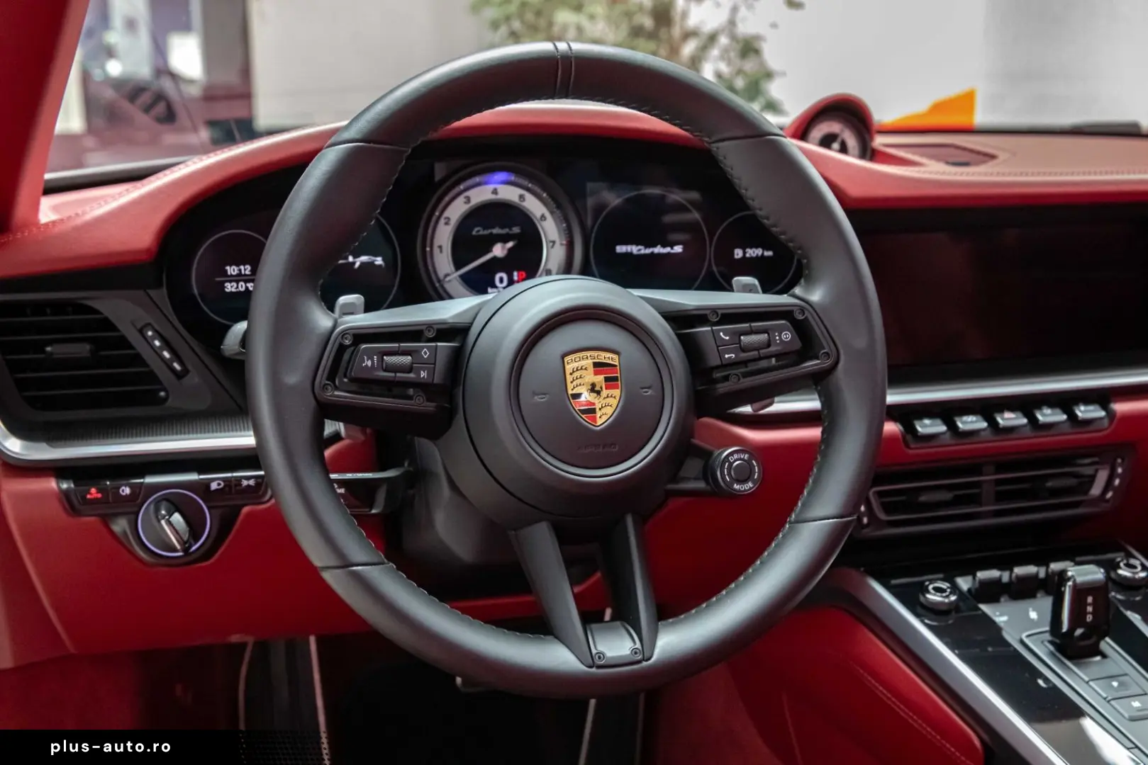 PORSCHE 992 Turbo S Cabriolet LIFT AKRAPOVIC PLDS  BOSE