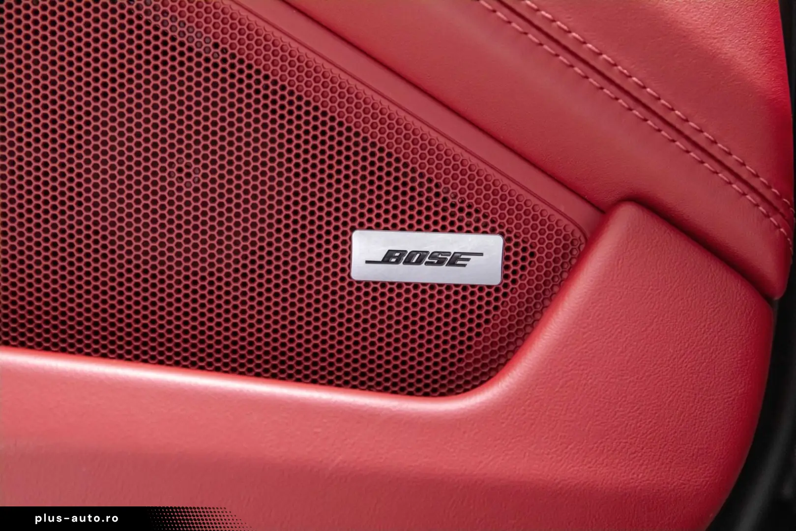 PORSCHE 992 Turbo S Cabriolet LIFT AKRAPOVIC PLDS  BOSE
