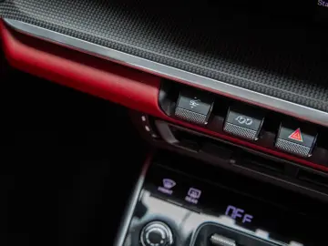 PORSCHE 992 Turbo S Cabriolet LIFT AKRAPOVIC PLDS  BOSE
