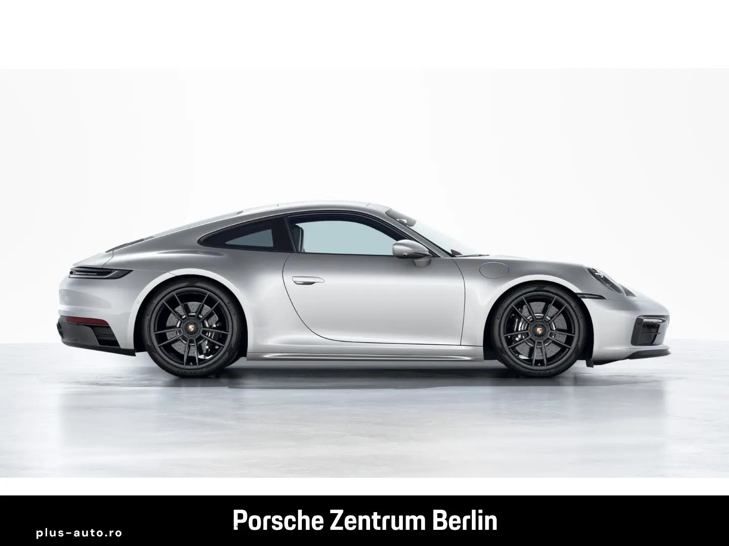 PORSCHE 992 (911) Carrera 4 GTS