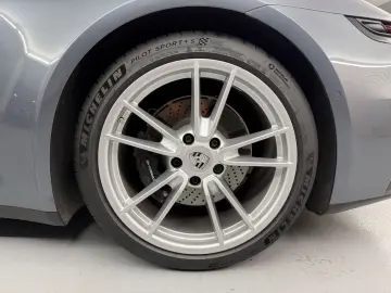 PORSCHE 911 992.2 Carrera Cabrio  BOSE Sportabgas Sport