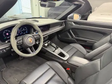 PORSCHE 911 992.2 Carrera Cabrio  BOSE Sportabgas Sport