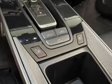 PORSCHE 911 992.2 Carrera Cabrio  BOSE Sportabgas Sport