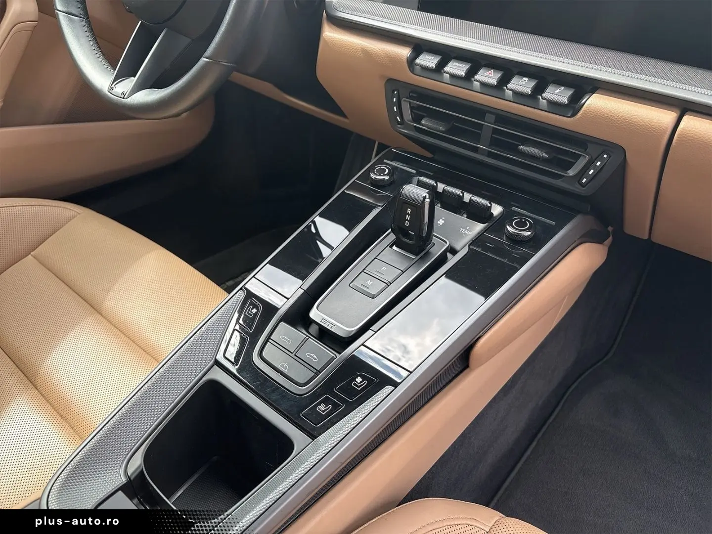 PORSCHE 992 911 Carrera Cabriolet Bose LED ACC Apple Car