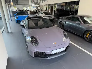 Porsche 992 Targa 4 GTS Exclusive Manufaktur