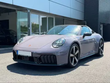Porsche 992 Targa 4 GTS Exclusive Manufaktur