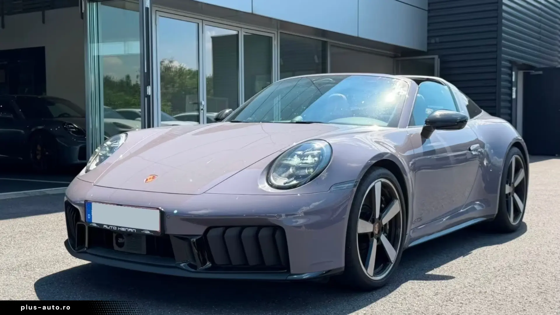 Porsche 992 Targa 4 GTS Exclusive Manufaktur