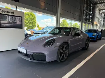 Porsche 992 Targa 4 GTS Exclusive Manufaktur