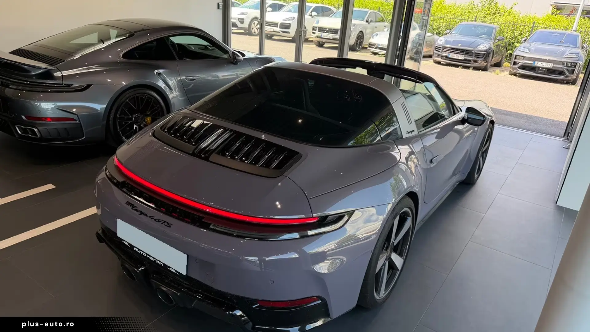 Porsche 992 Targa 4 GTS Exclusive Manufaktur