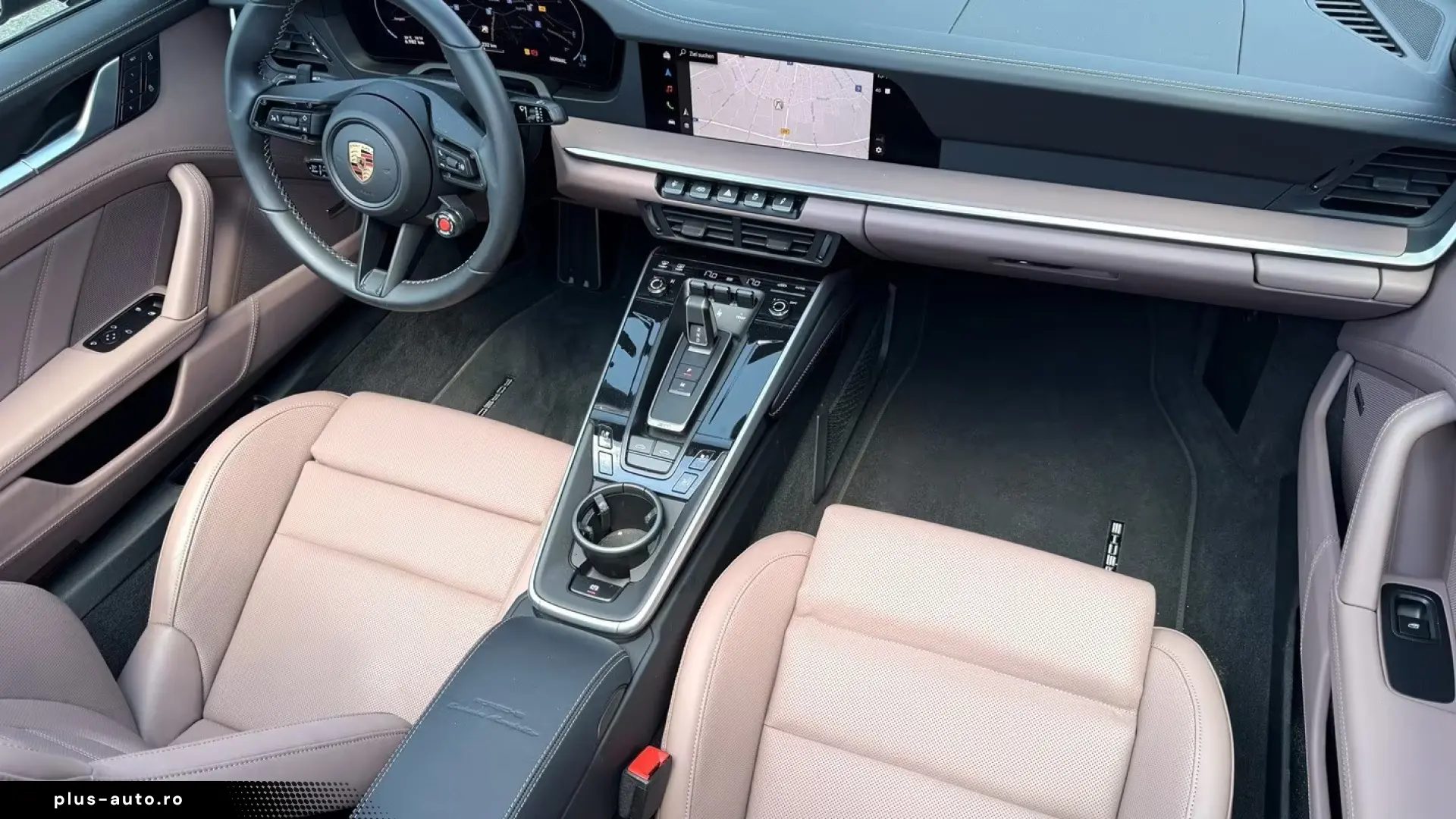 Porsche 992 Targa 4 GTS Exclusive Manufaktur