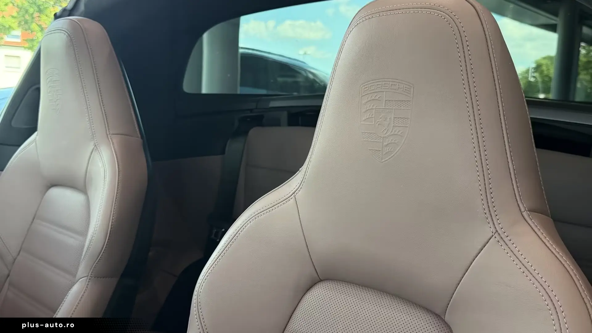 Porsche 992 Targa 4 GTS Exclusive Manufaktur