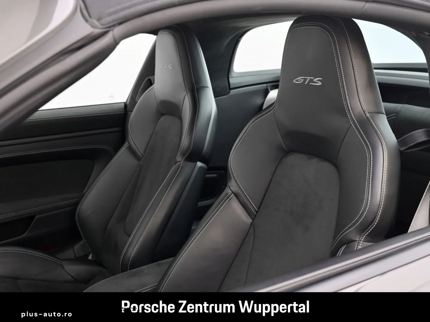 PORSCHE 992 Targa 4 GTS 18-Wege BOSE  HA-Lenkung PCCB In