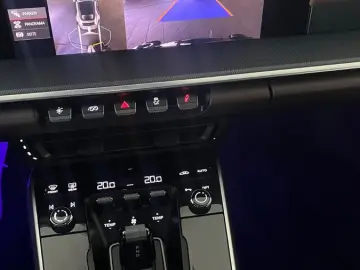 PORSCHE 911 (992) Turbo Cabrio Lift Matrix SurroundView