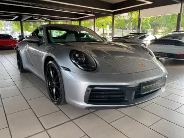 PORSCHE 992 Carrera Coupe SPORTABGAS BOSE 14WEGE CAM DAB