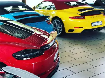 PORSCHE 992 Carrera Coupe SPORTABGAS BOSE 14WEGE CAM DAB