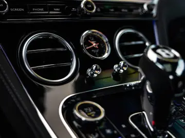 BENTLEY Continental GT 4.0 V8 S   ROTATING DISPLAY   NAI