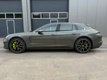 PORSCHE Panamera Sport Turismo Turbo S E-Hybrid Pano 21