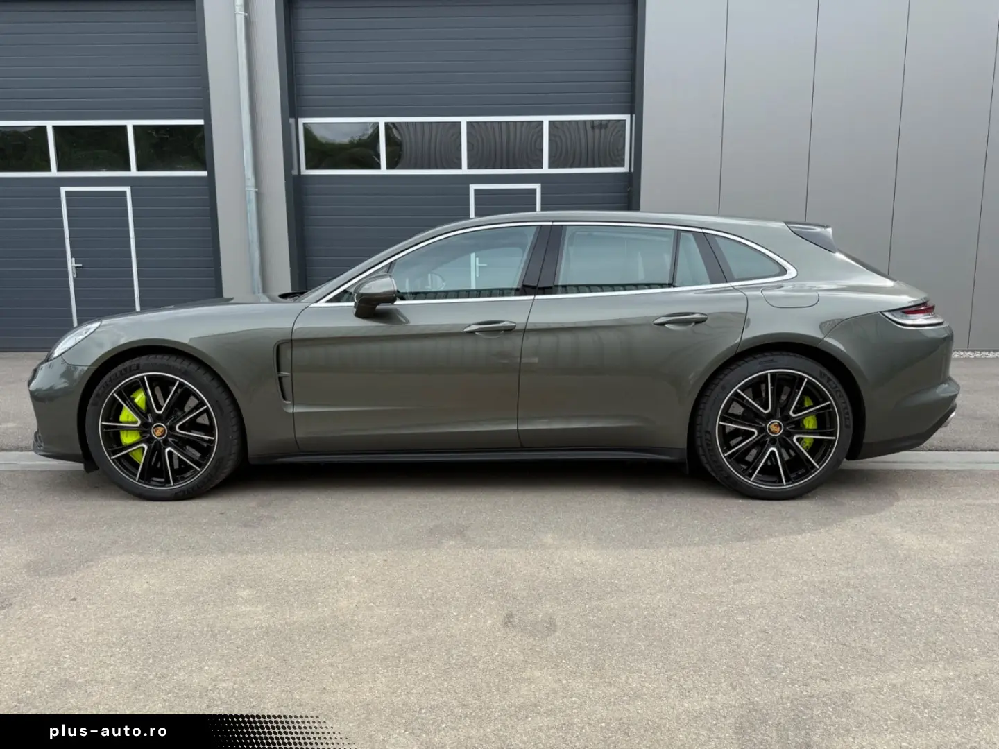 PORSCHE Panamera Sport Turismo Turbo S E-Hybrid Pano 21