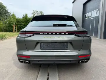 PORSCHE Panamera Sport Turismo Turbo S E-Hybrid Pano 21